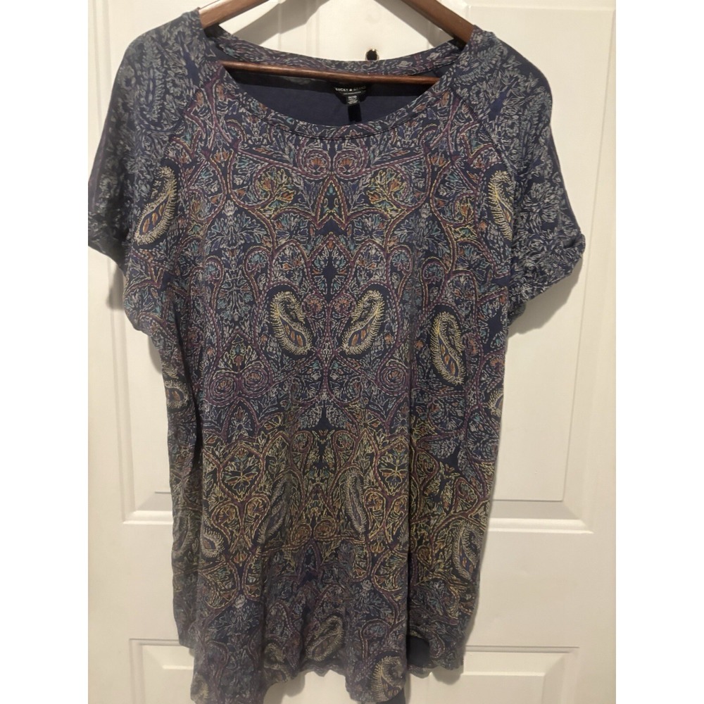 Lucky Brand Women's Paisley 1X Round Neck Purple Blue Slit On Back Shirt Blouse